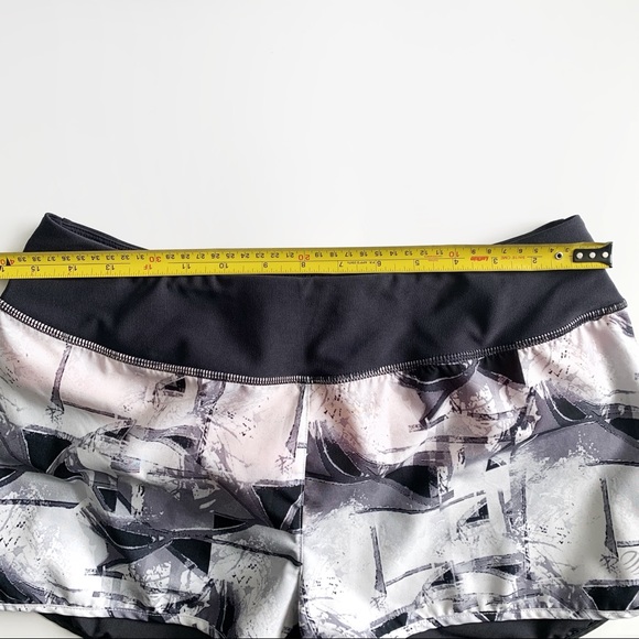 •MPG• Size M Shorts - Picture 2 of 11